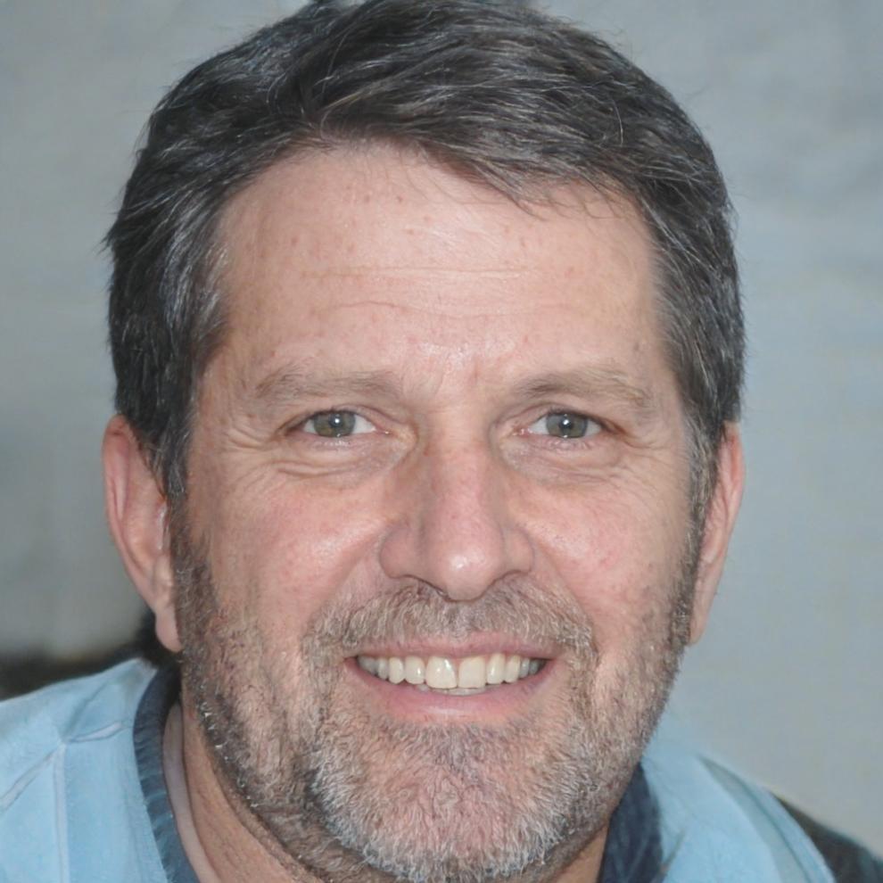 Michael Thompson, CEO of Wavefront Technologies